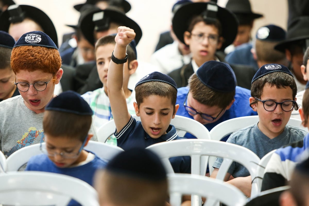 הצצה: הקעמפ אליו נרשמים רק ילדי השלוחים