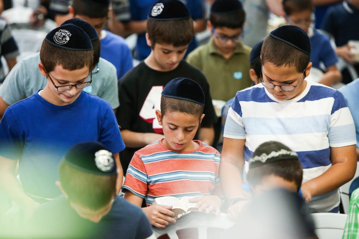 הצצה: הקעמפ אליו נרשמים רק ילדי השלוחים