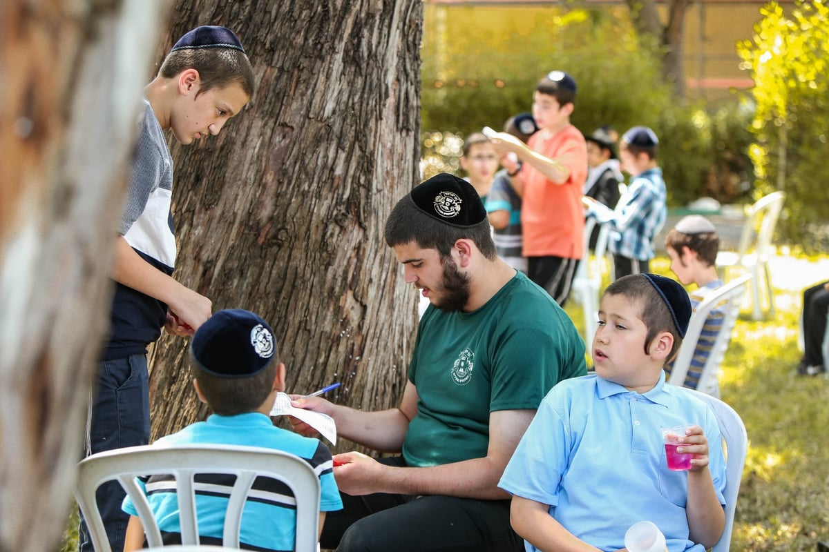 הצצה: הקעמפ אליו נרשמים רק ילדי השלוחים