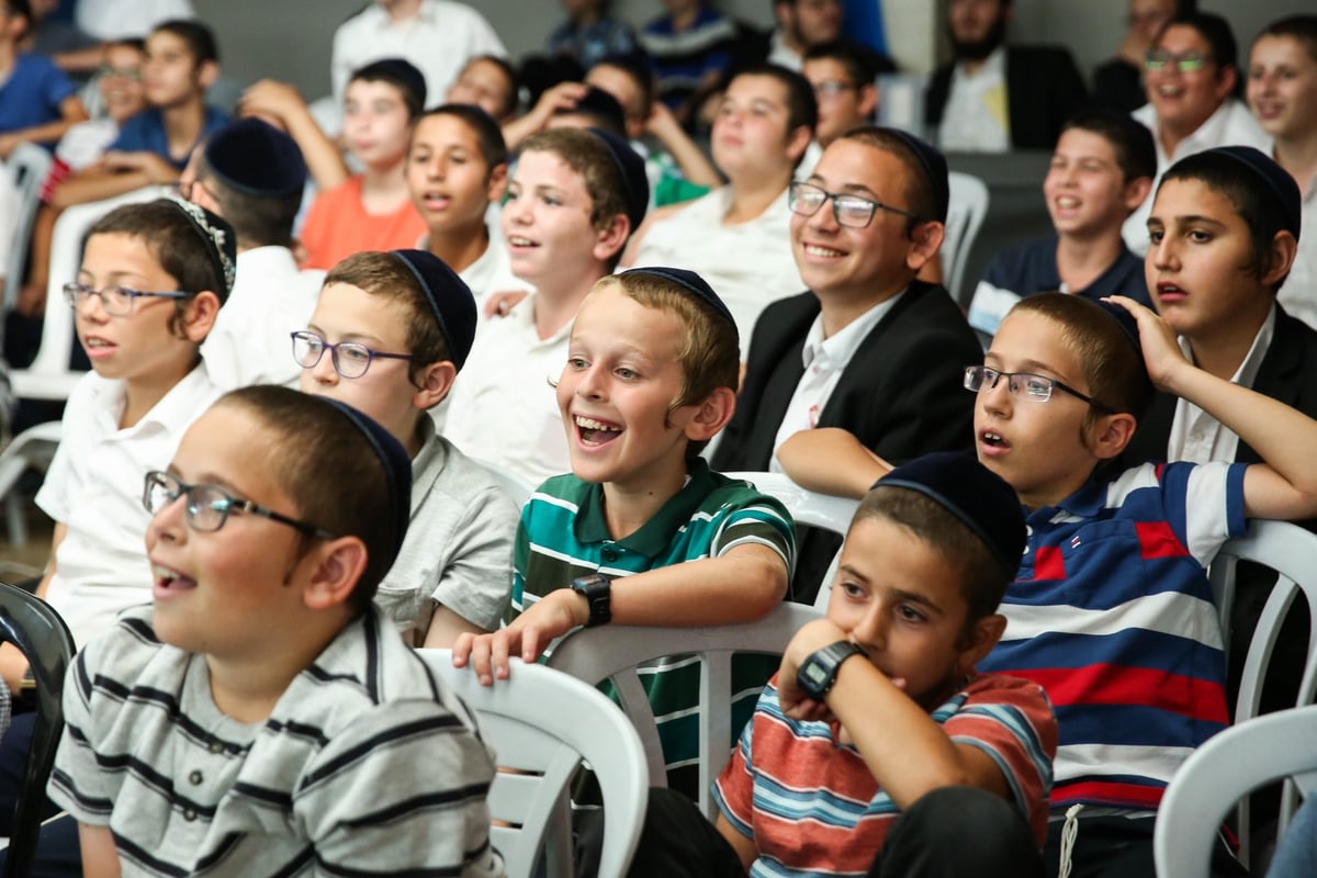 הצצה: הקעמפ אליו נרשמים רק ילדי השלוחים