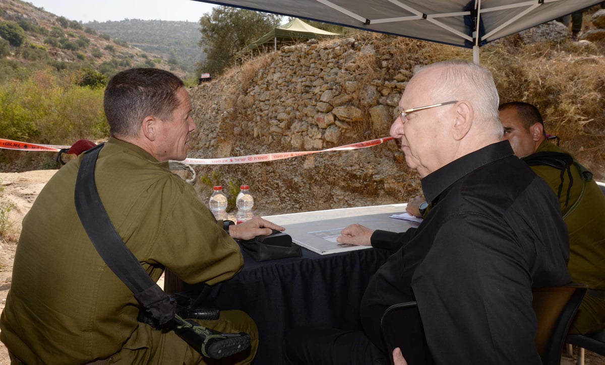 הנשיא ריבלין בזירת הפיגוע: "דריכות ומוכנות ללא פשרות". צפו