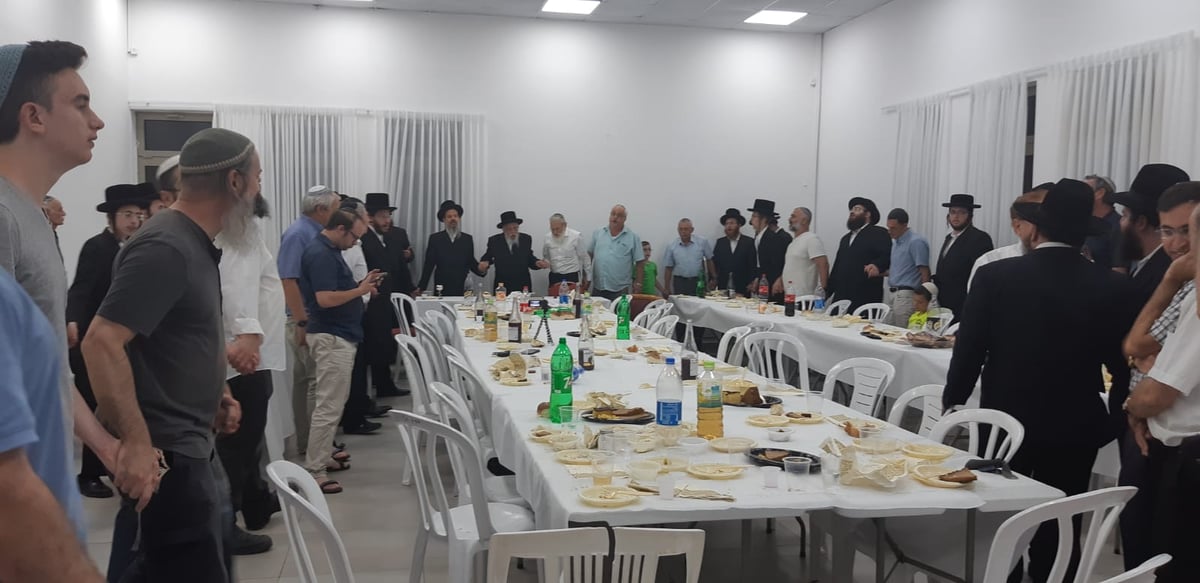 האדמו"ר מקאפיטשניץ חיזק את תושבי היישוב דולב