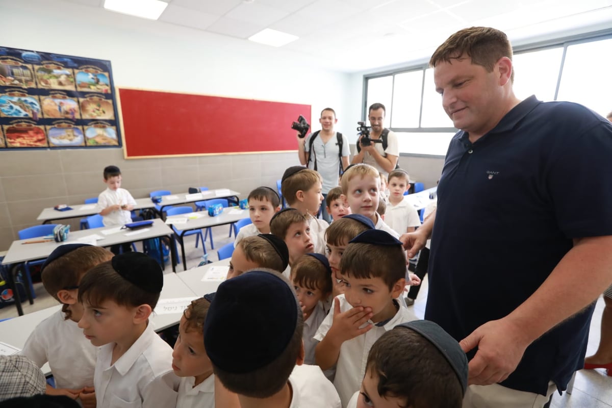 פתח תקווה: חנוכת הבית לתלמוד תורה 'דרך ישרים'