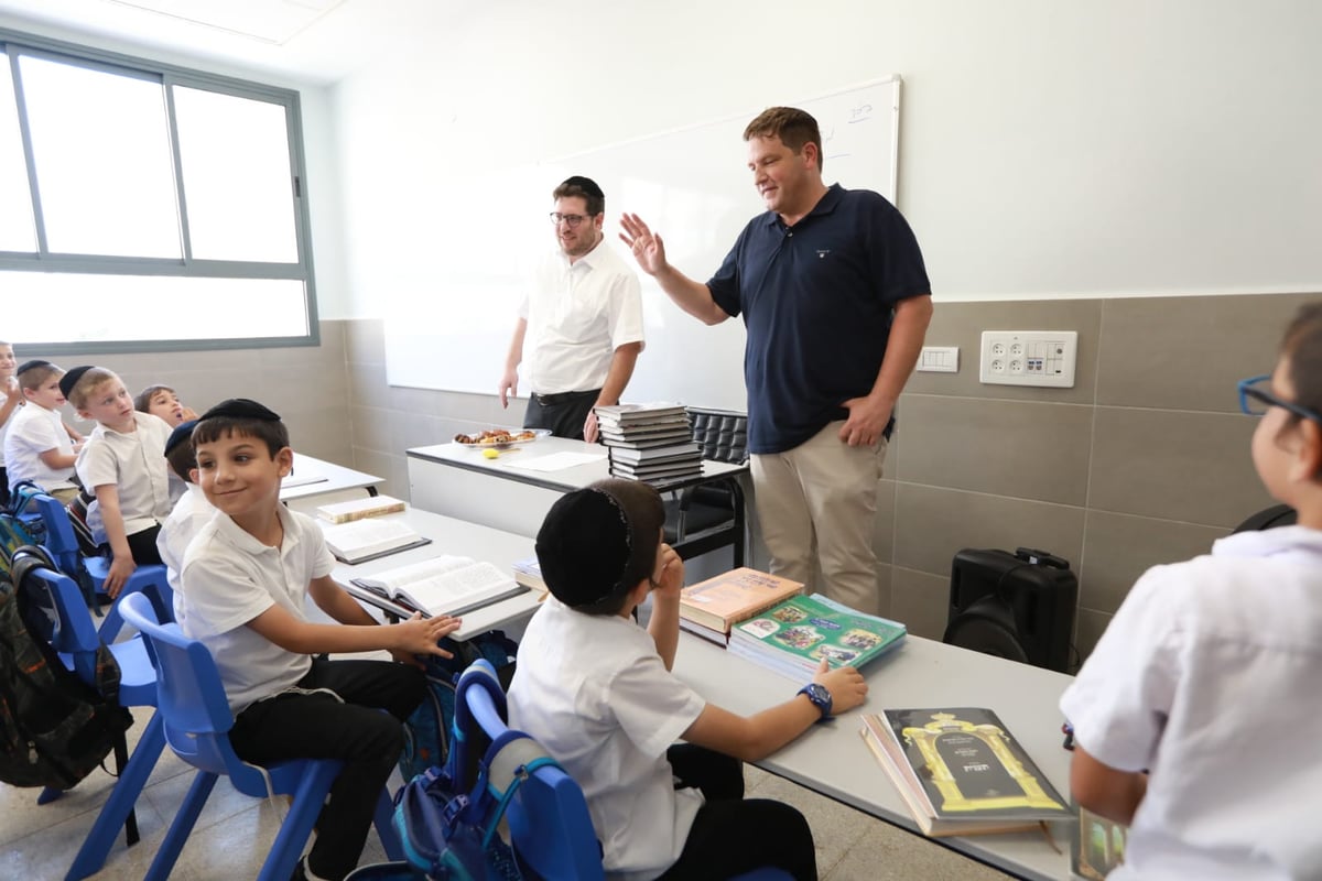 פתח תקווה: חנוכת הבית לתלמוד תורה 'דרך ישרים'