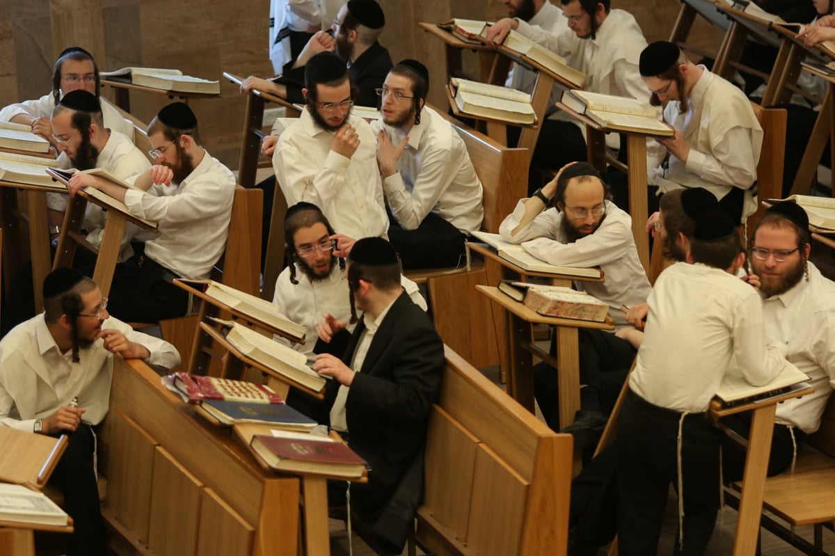 גלרייה: השטייגען של פתיחת הזמן ב'קמניץ'