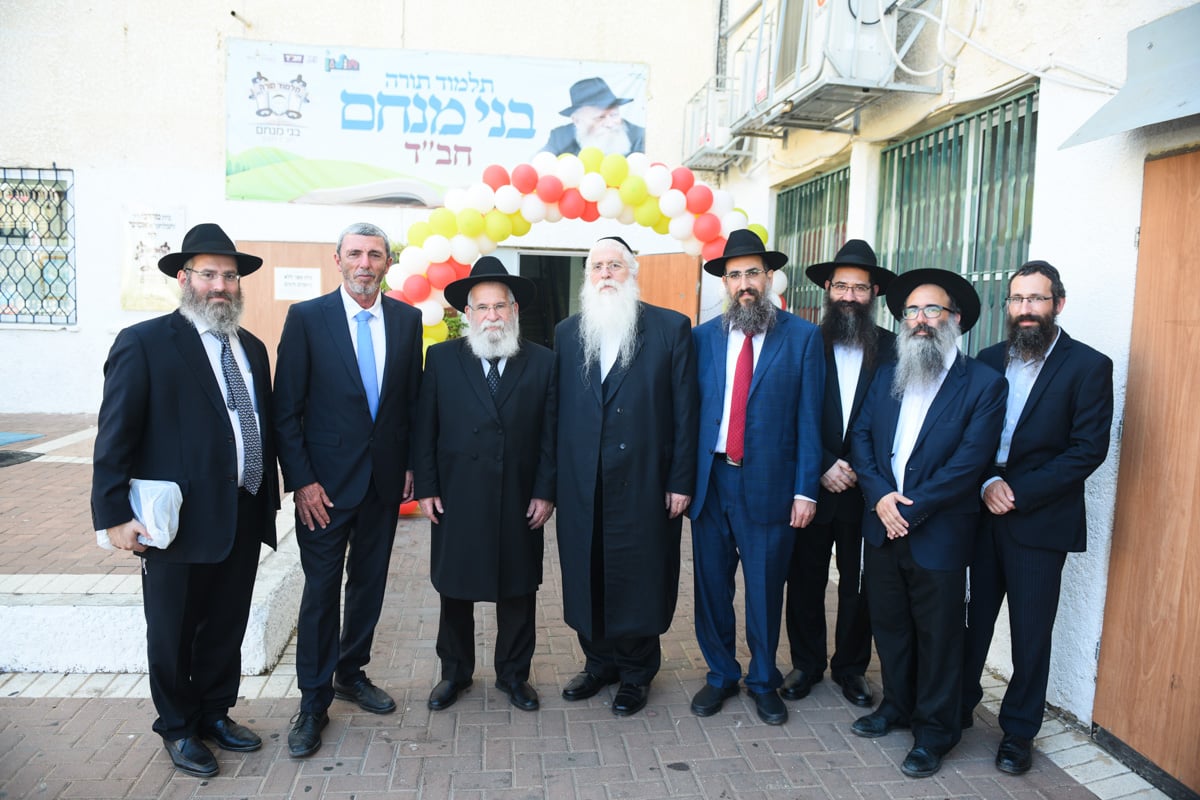 ילד שעלה מאיראן ולומד בחב"ד נפגש עם פרוש ופרץ