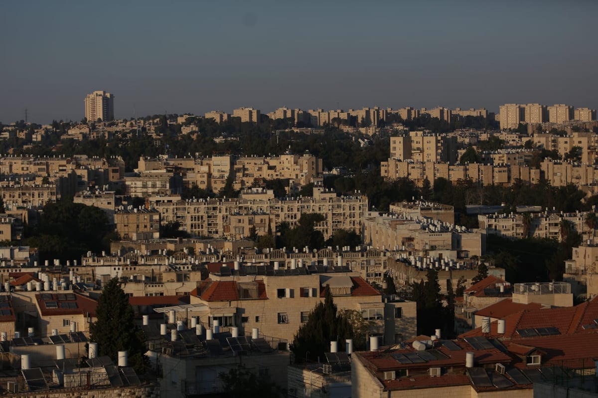 צפו: מבט מלמעלה על השכונות בירושלים