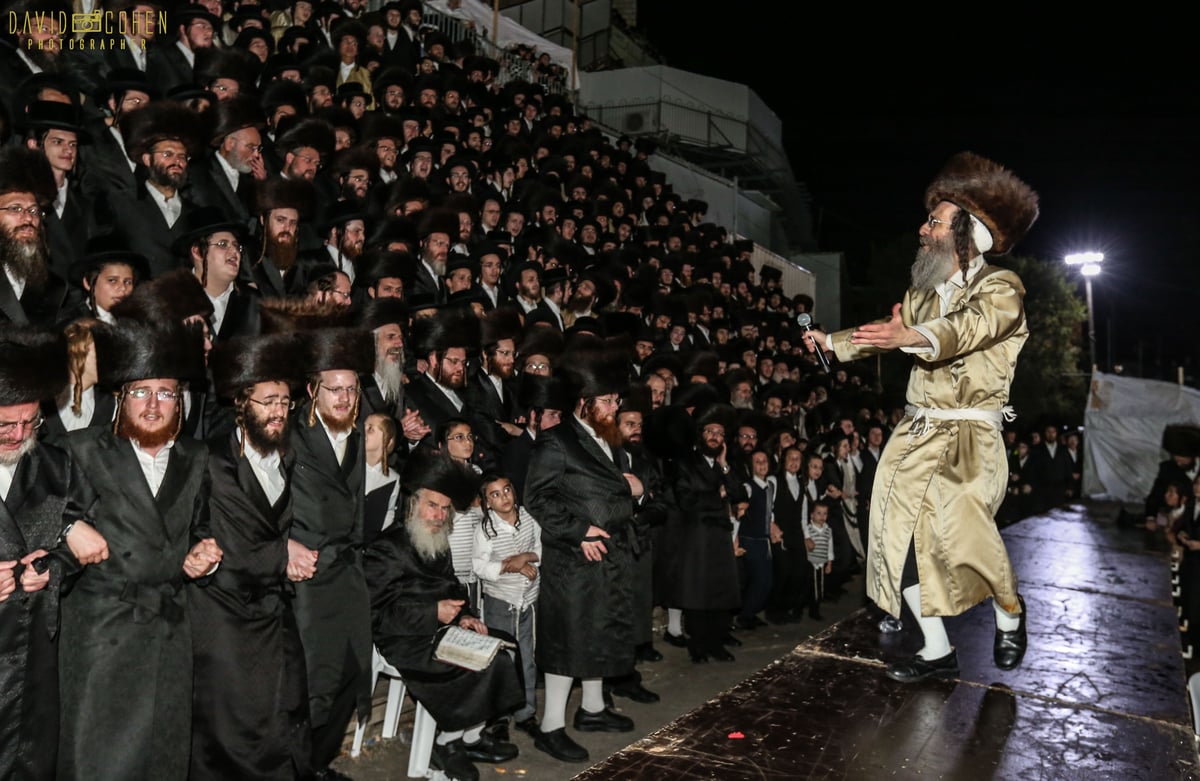 צפו בווידאו: ר' מיילך בידרמן הקפיץ את מירון