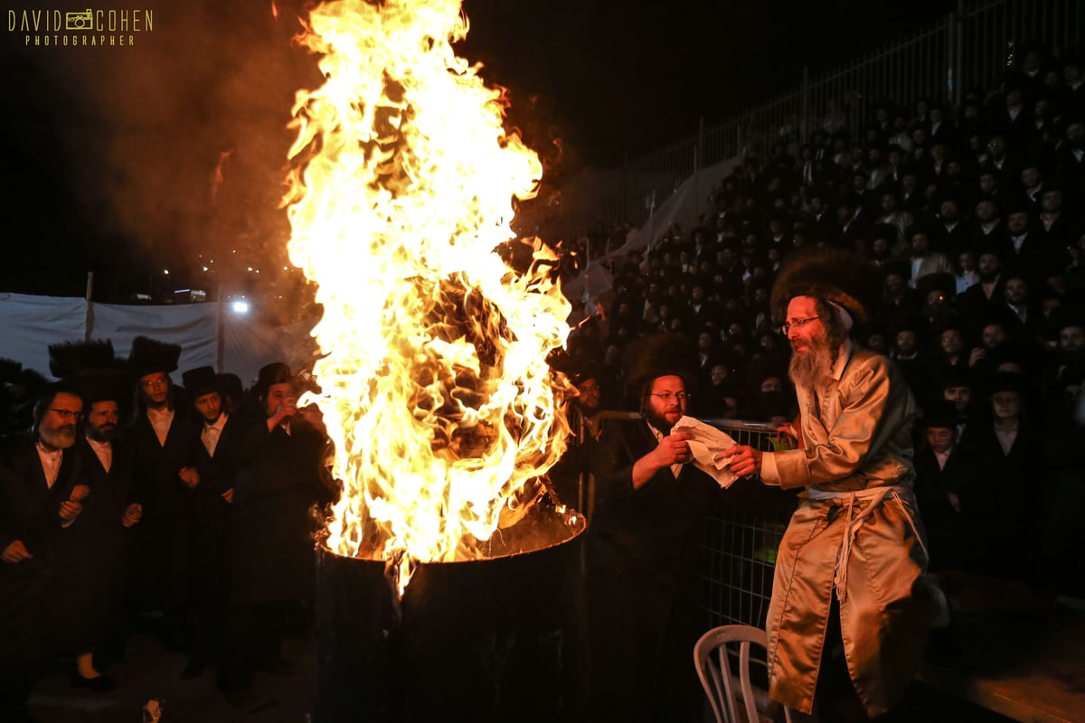 צפו בווידאו: ר' מיילך בידרמן הקפיץ את מירון