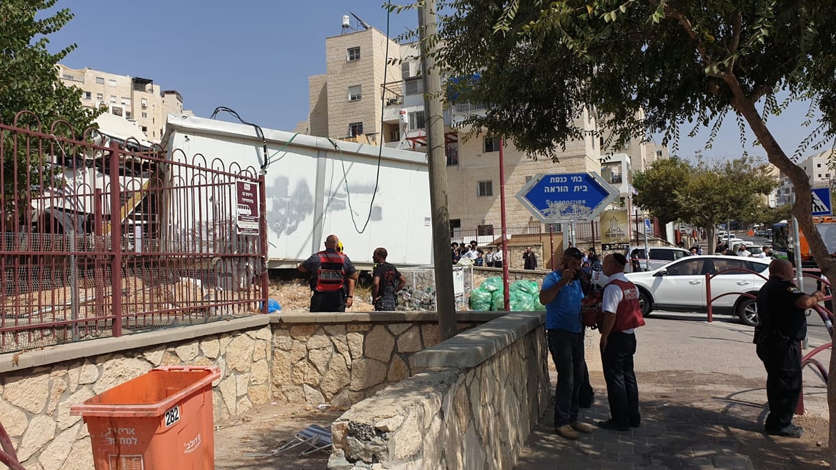 משאית התנגשה בחיידר, פעוט נפצע בינוני