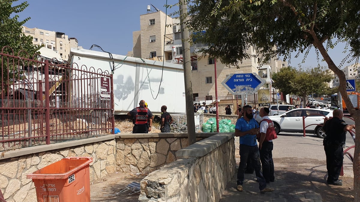 משאית התנגשה בחיידר, פעוט נפצע בינוני