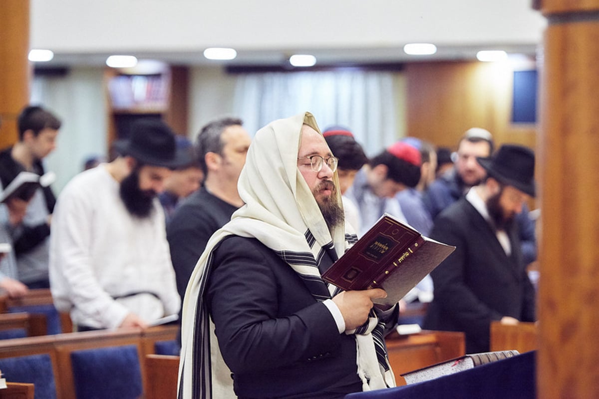 'רצה עתירתם' בעומדם ב...מוסקבה • תיעוד