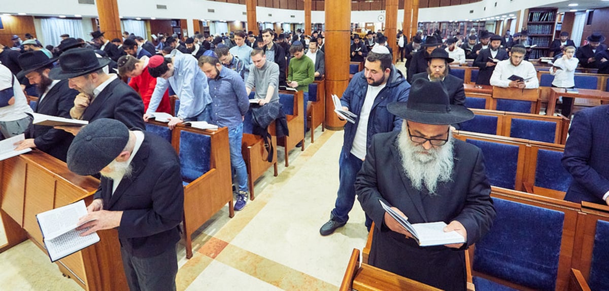 'רצה עתירתם' בעומדם ב...מוסקבה • תיעוד