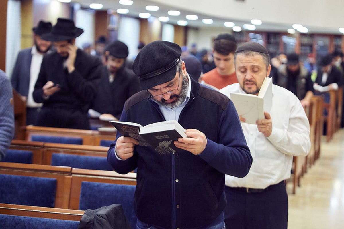 'רצה עתירתם' בעומדם ב...מוסקבה • תיעוד