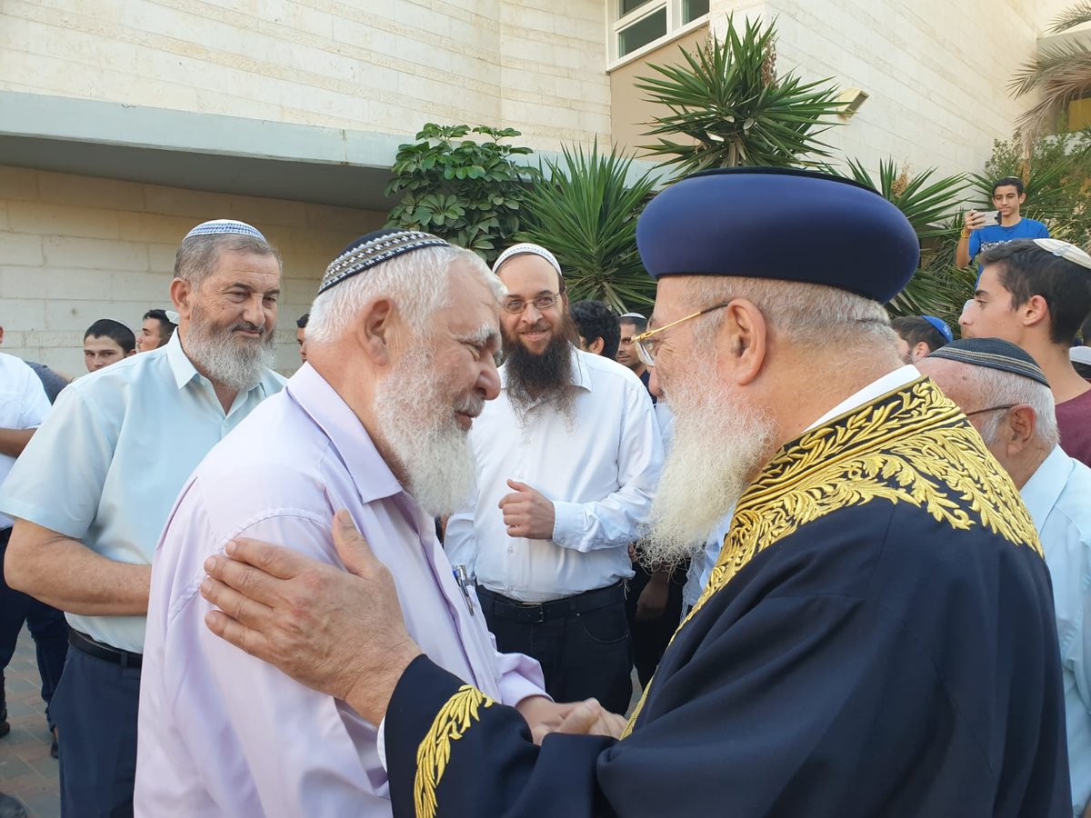 הראשון לציון הגר"ש עמאר חיזק את המכינה של שר החינוך