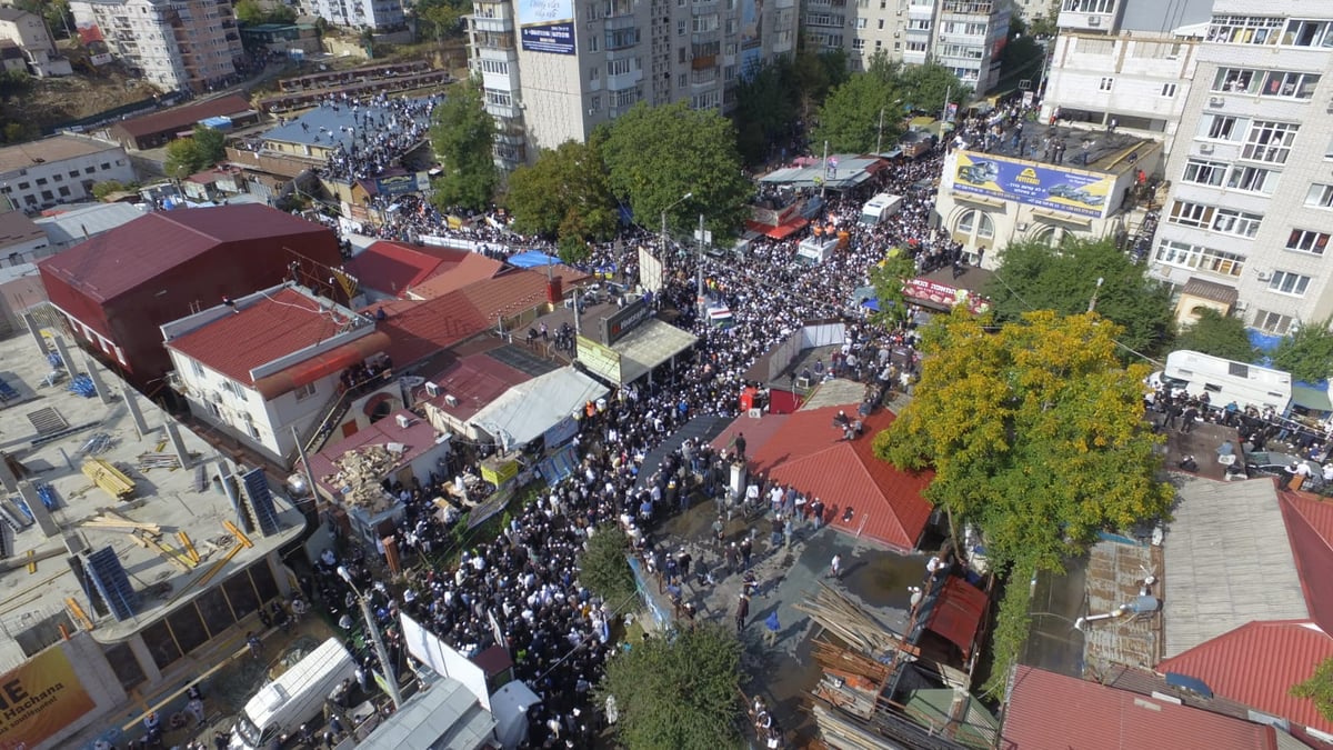 מעמד 'התיקון הכללי' באומן - בתיעוד מהאוויר • צפו