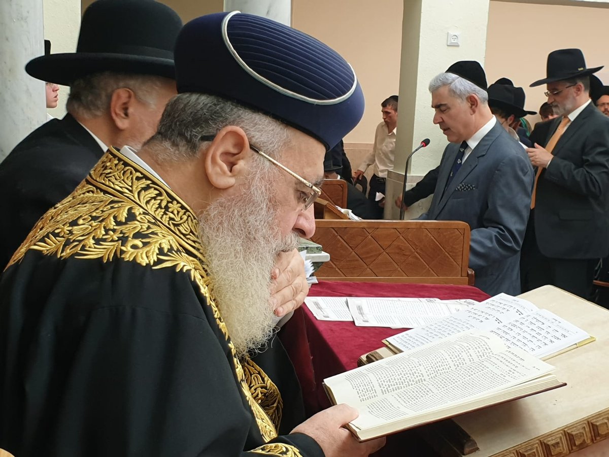 בחצות לילה: סליחות והתרת נדרים ב'יזדים'