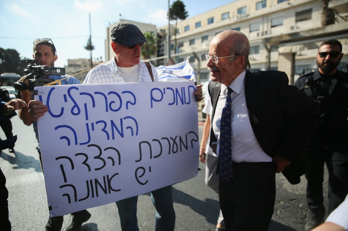 השימוע של נתניהו - יצא לדרך; פרקליטיו: 'מאמינים בהליך'