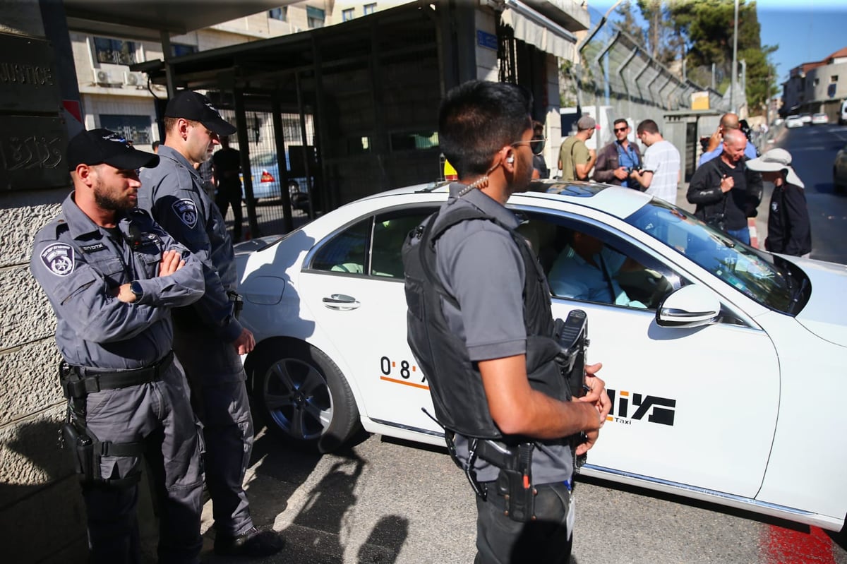 השימוע לנתניהו - היום השני; "אנו מציגים ראיות חדשות"