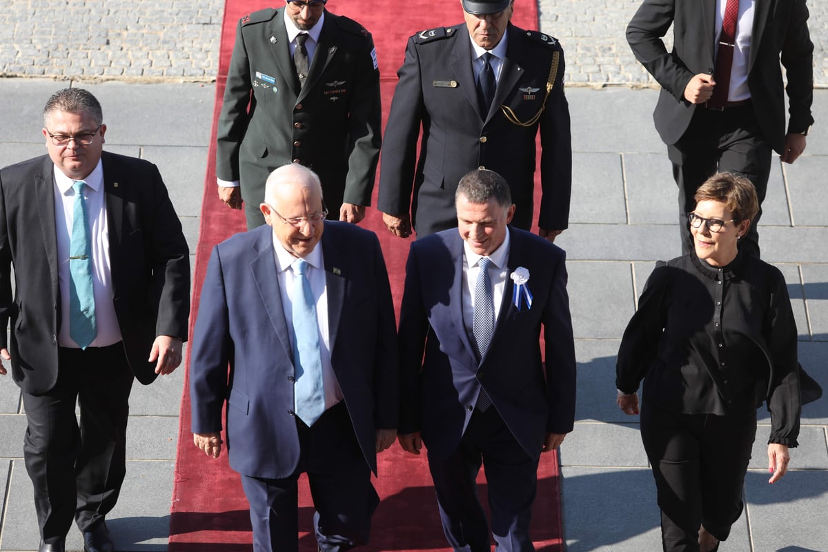 הנשיא ריבלין: "האזרחים הוציאו לכם כרטיס אדום"