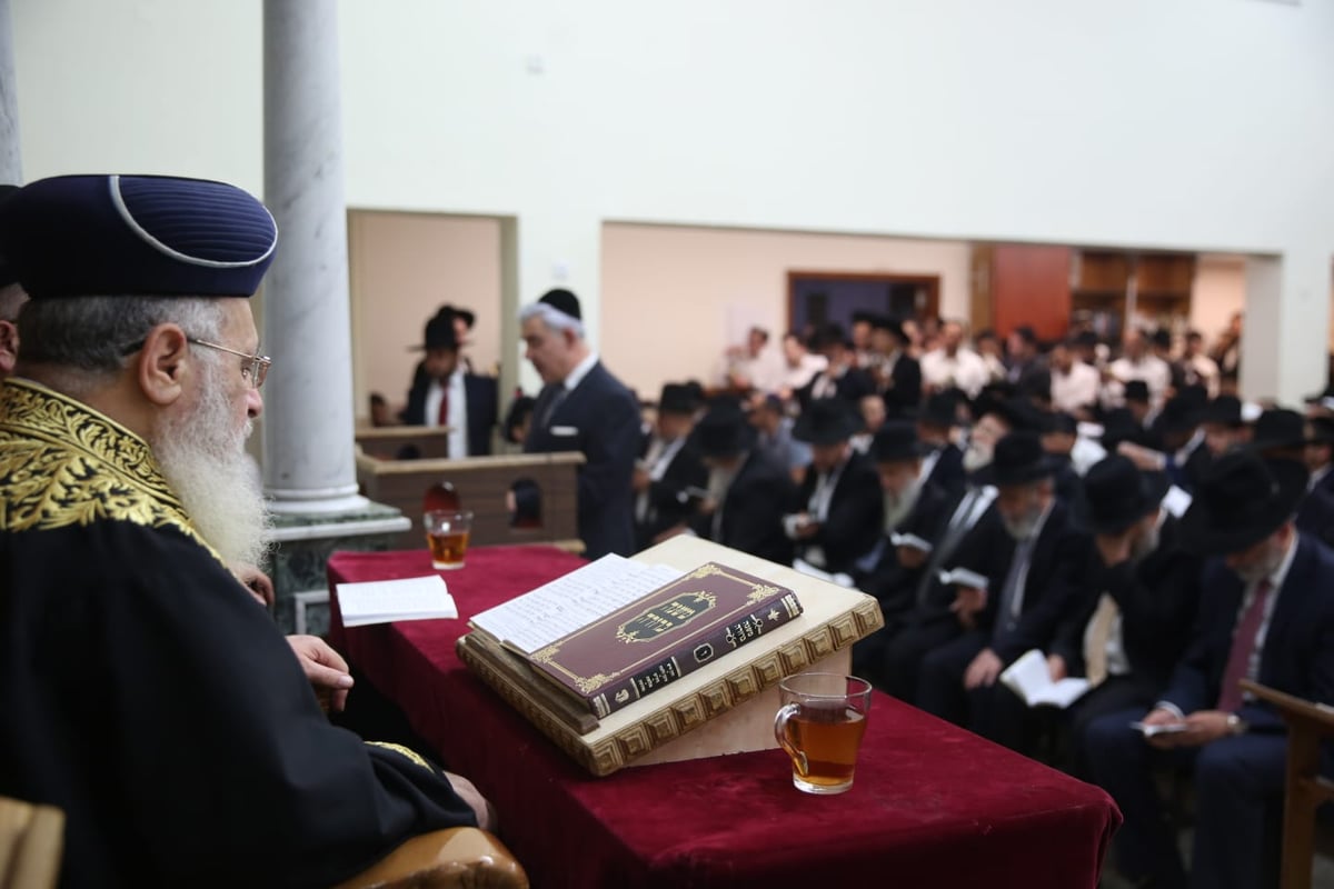 שבת שובה: הגרב"מ אזרחי ב'שיעור השבועי' ומעמד הסליחות ב'יזדים'