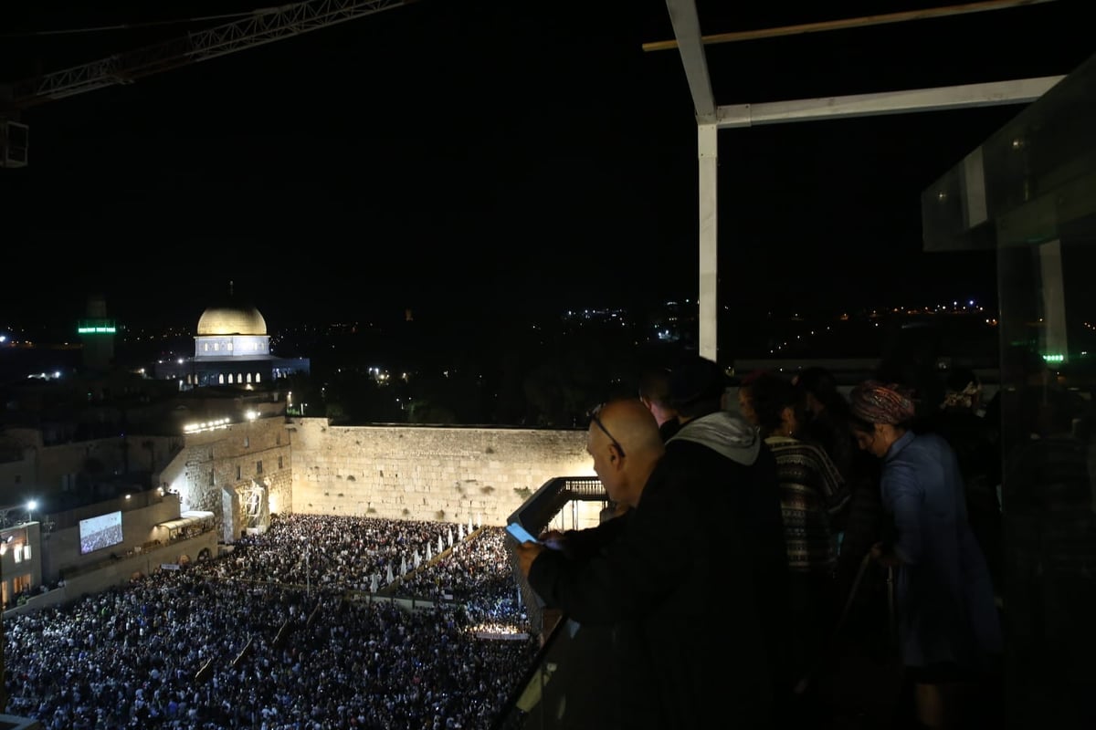 תיעוד מיוחד מעצרת הסליחות בכותל המערבי