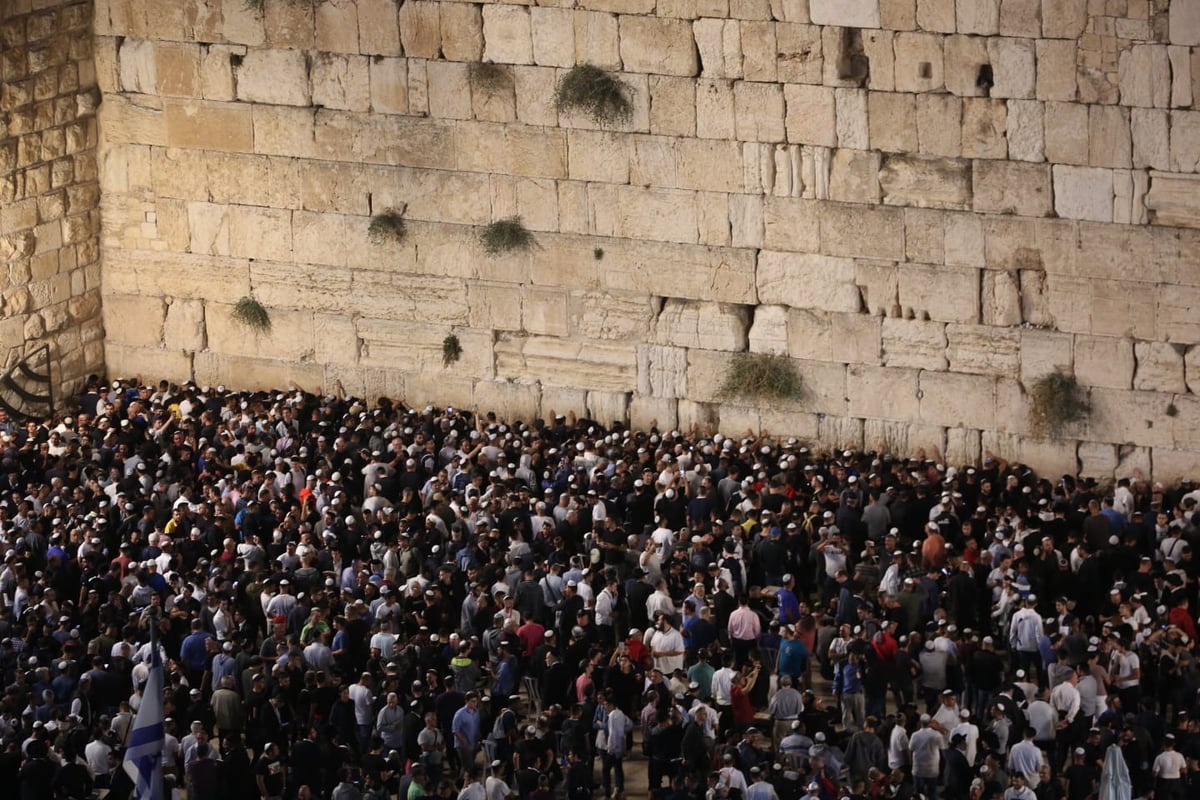 תיעוד מיוחד מעצרת הסליחות בכותל המערבי