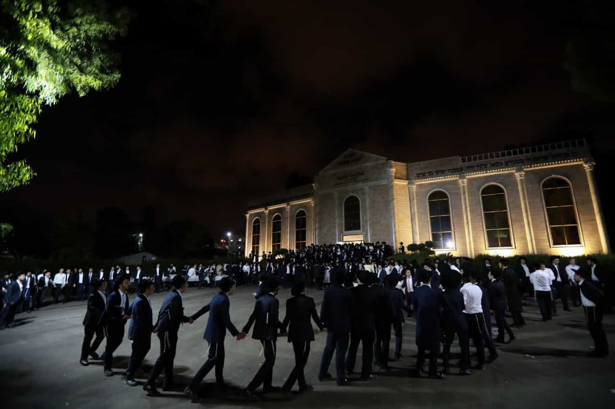 מרגש: הכנסת נביאים לע"נ האברך שטבע