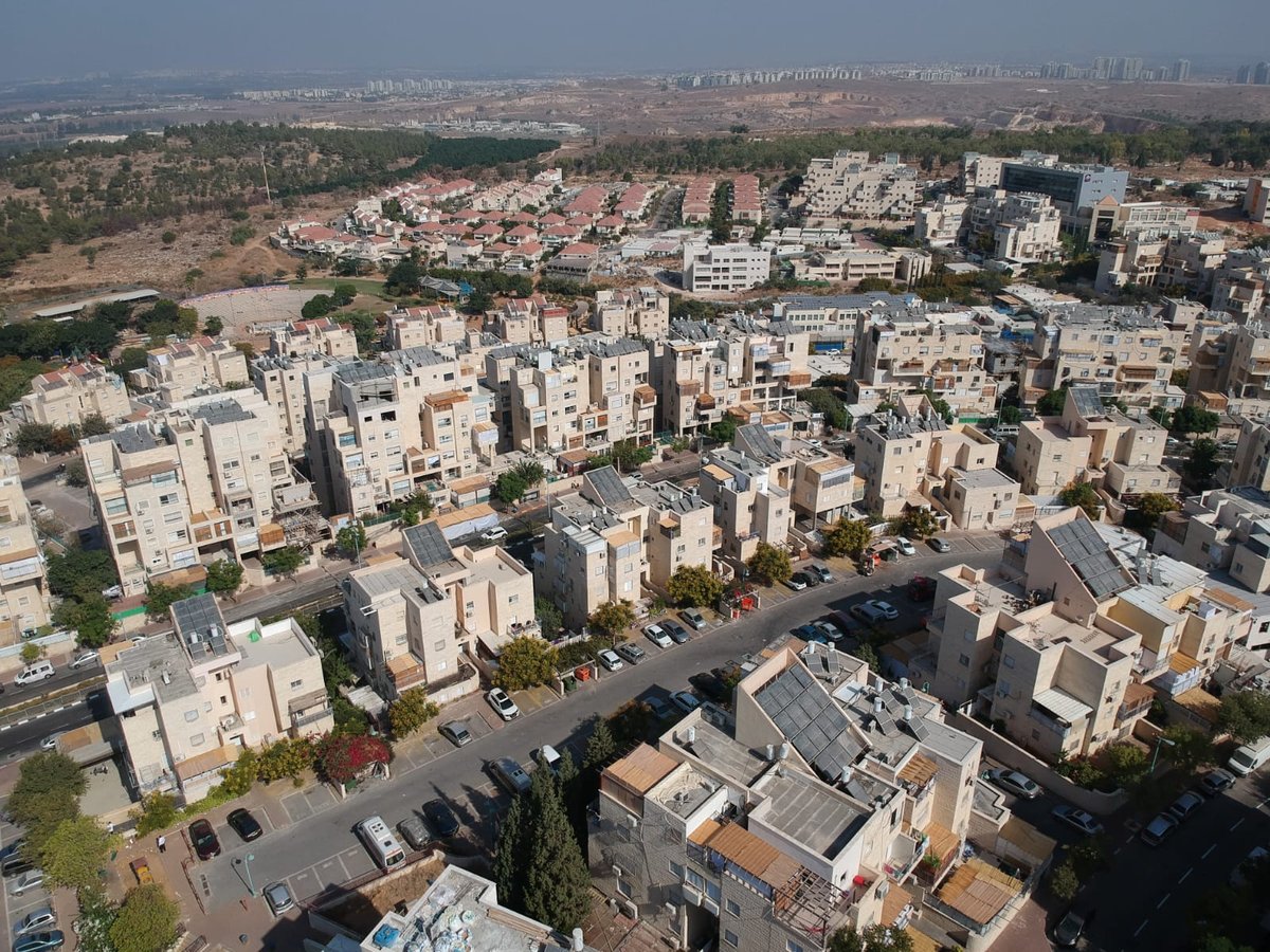 הסוכות של העיר אלעד - בתיעוד מהרחפן • צפו