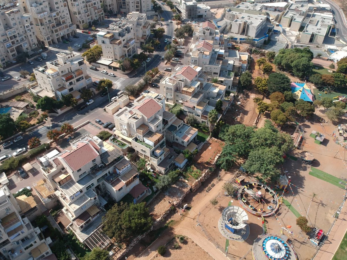 הסוכות של העיר אלעד - בתיעוד מהרחפן • צפו