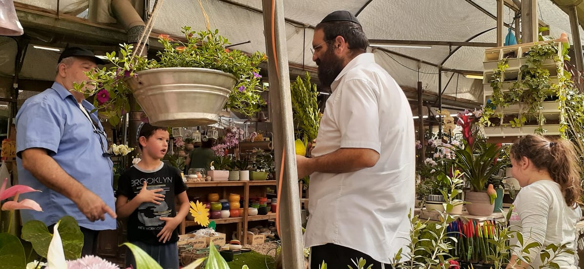 גם החיילים בירכו: "מבצע לולב" של חב"ד