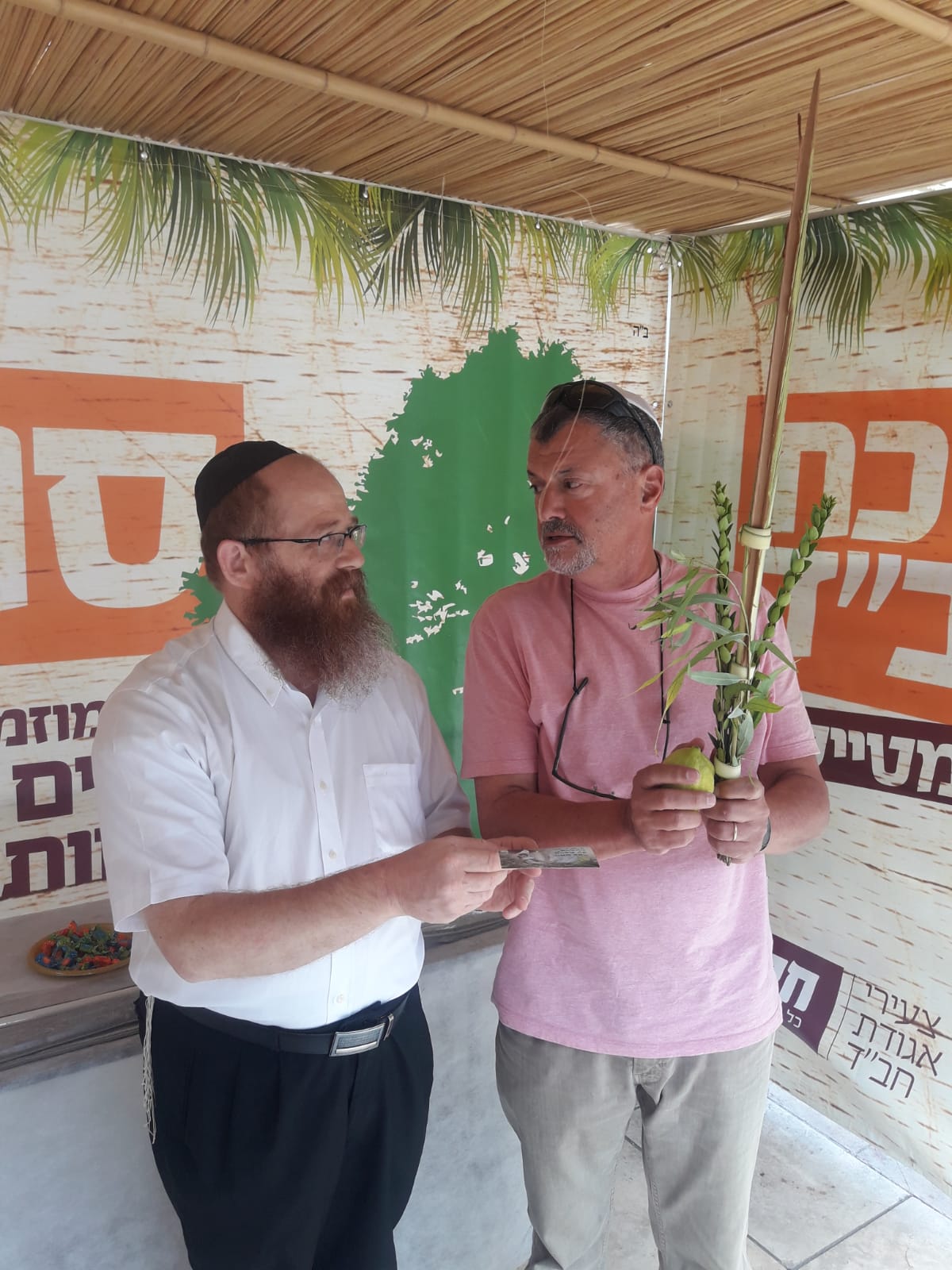 גם החיילים בירכו: "מבצע לולב" של חב"ד