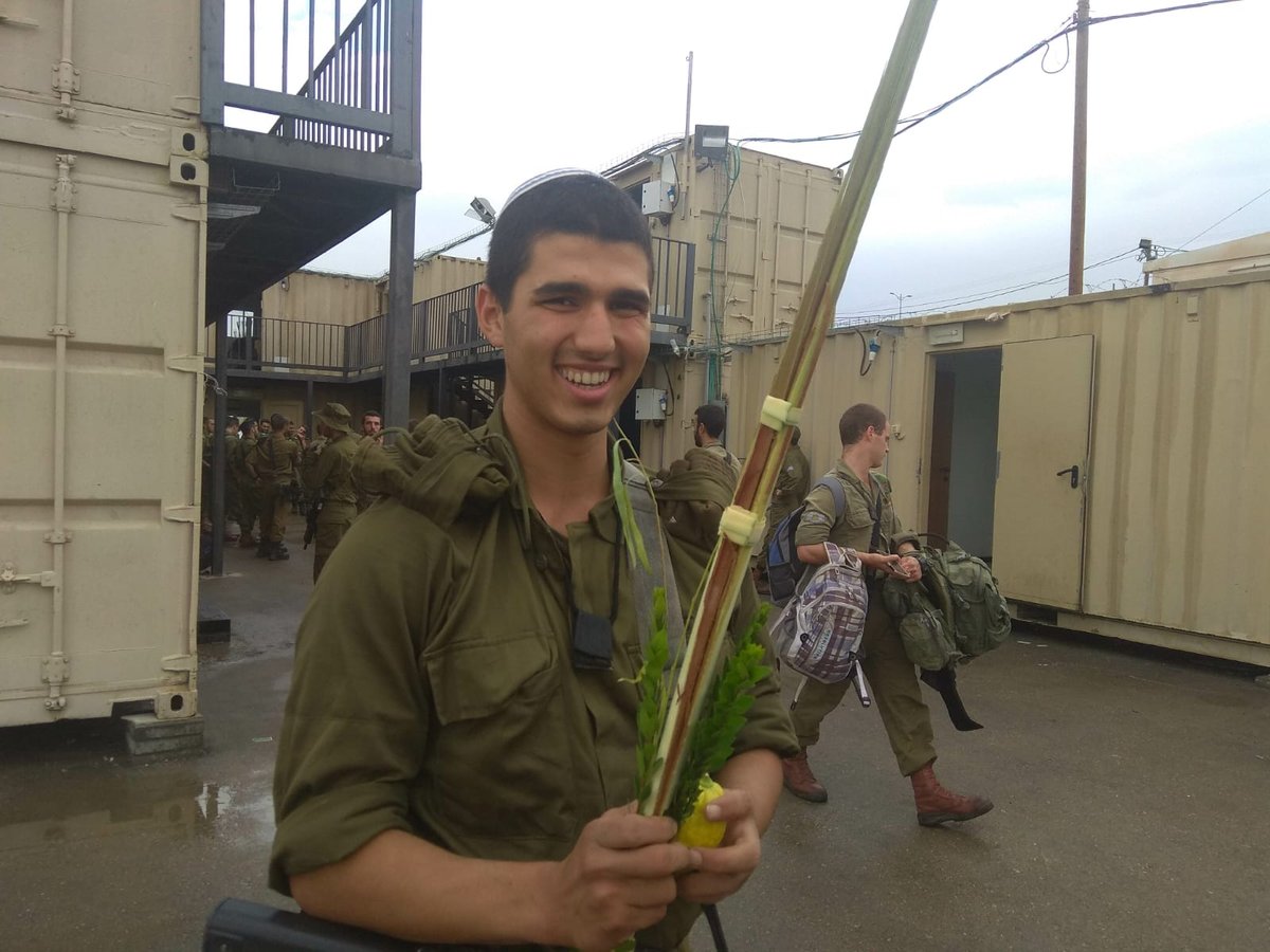 גם החיילים בירכו: "מבצע לולב" של חב"ד