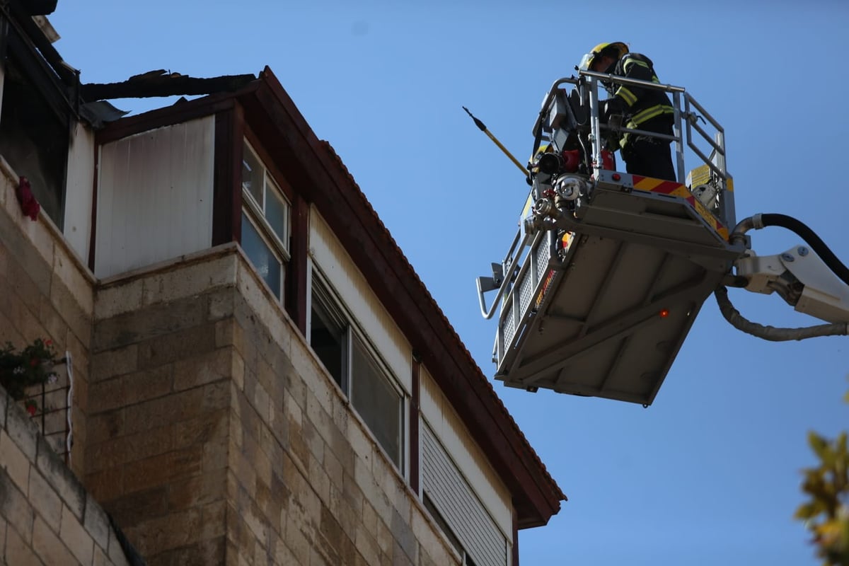 גבר בן 50 נפצע קשה מאוד בשריפה בירושלים