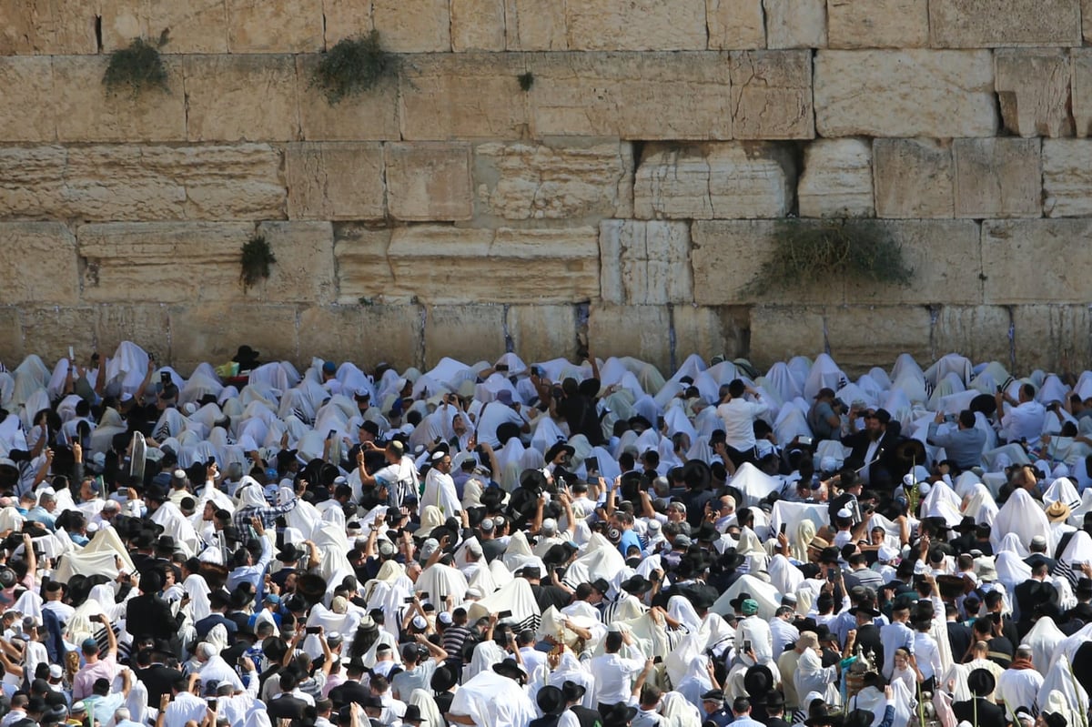 מעמד ברכת כהנים בכותל המערבי • תיעוד