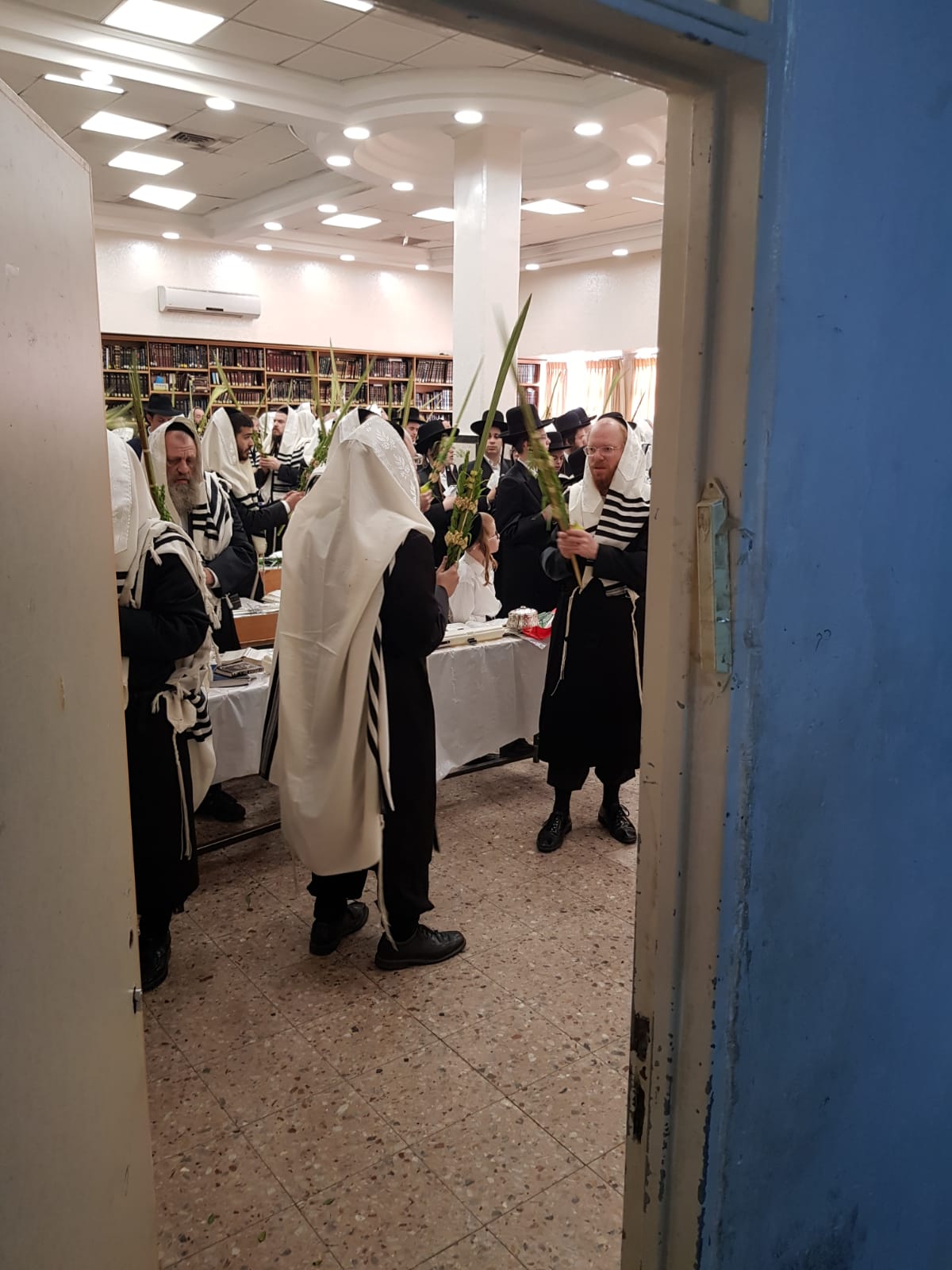 'הושענא רבה' אצל הגאון רבי שאול אלתר • תיעוד