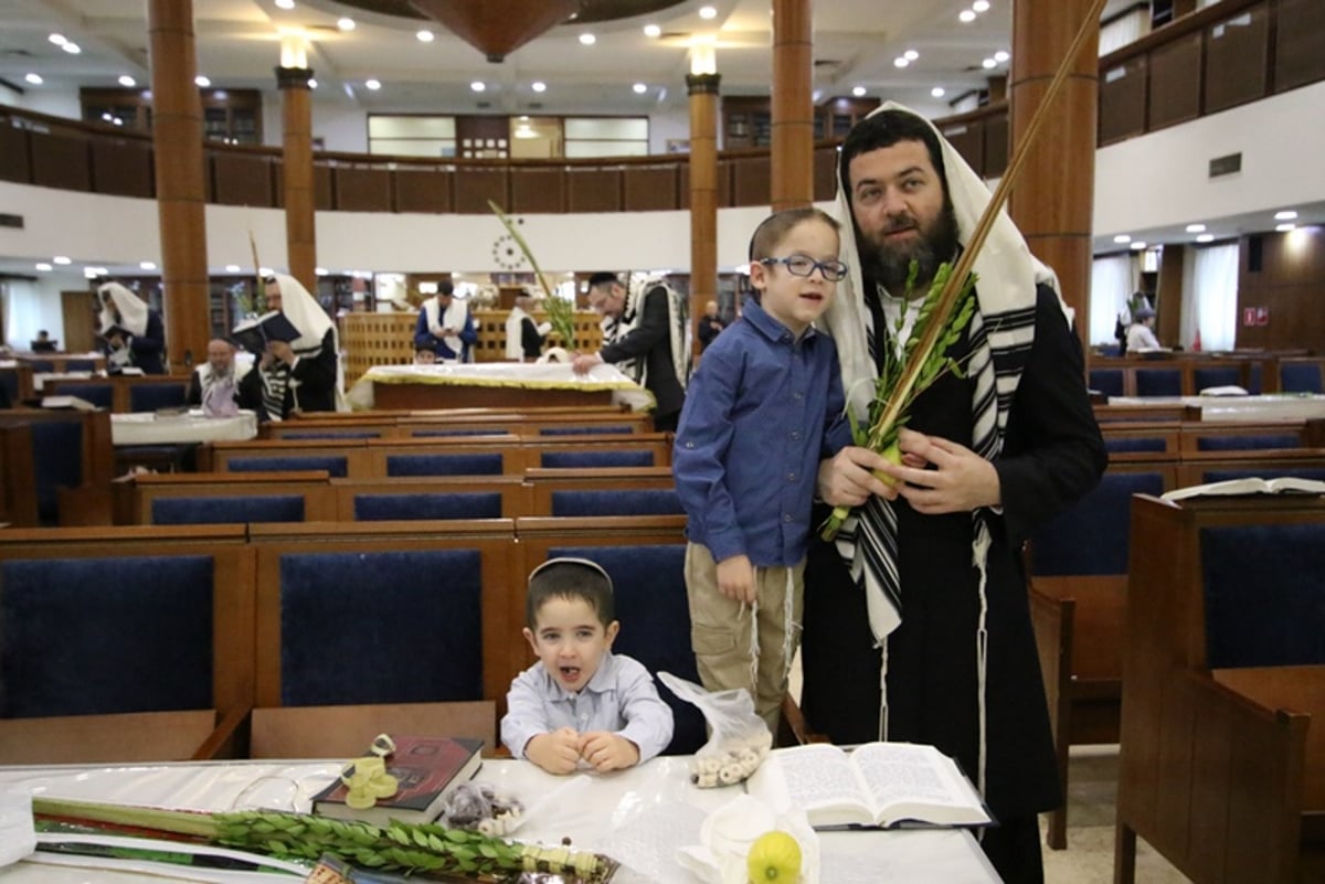 תיעוד מיוחד: 'הושענא רבה' במוסקבה