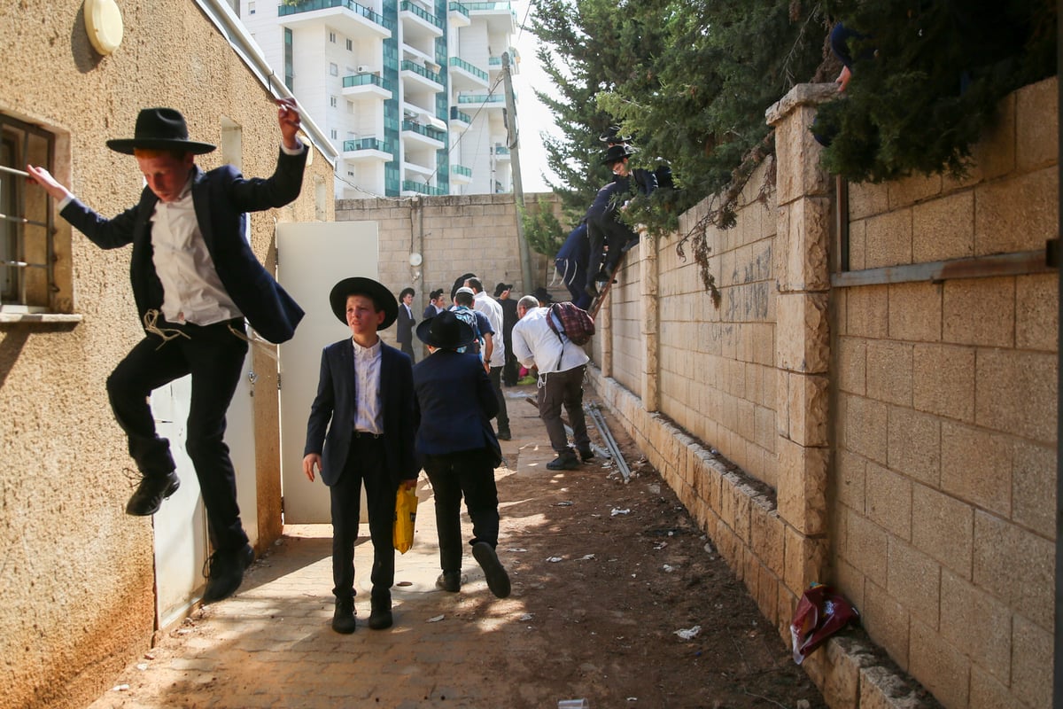 תיעוד מסכם: הלווית פוסק הדור בבני ברק