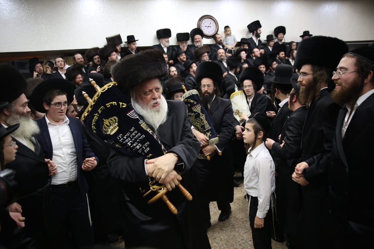 מאות ב'הקפות שניות' אצל הגר"ש אלתר