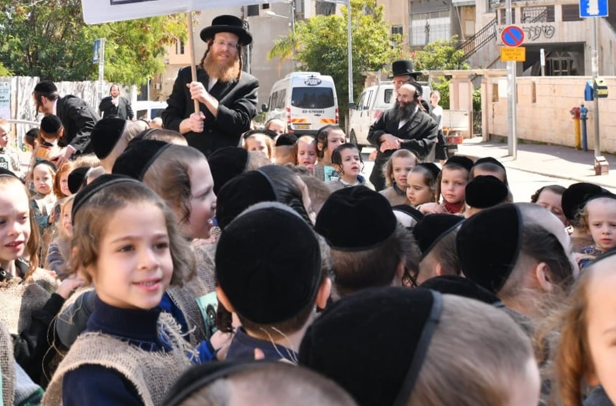 ילדי חיידר סאטמר. אילוסטרציה