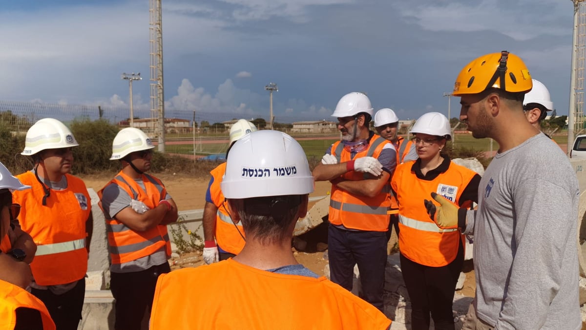 תיעוד: כך נערכים בכנסת לאירוע רב נפגעים