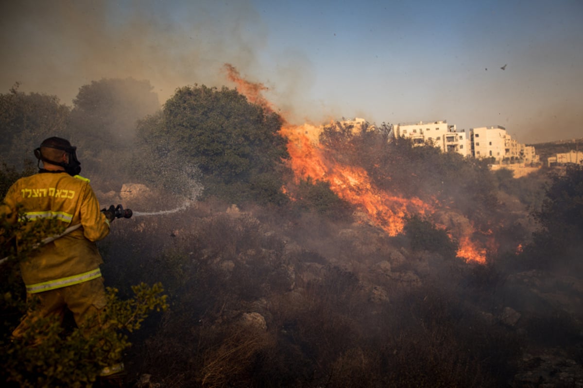 שריפה אתמול ליד צור הדסה, בעקבות החום והיובש