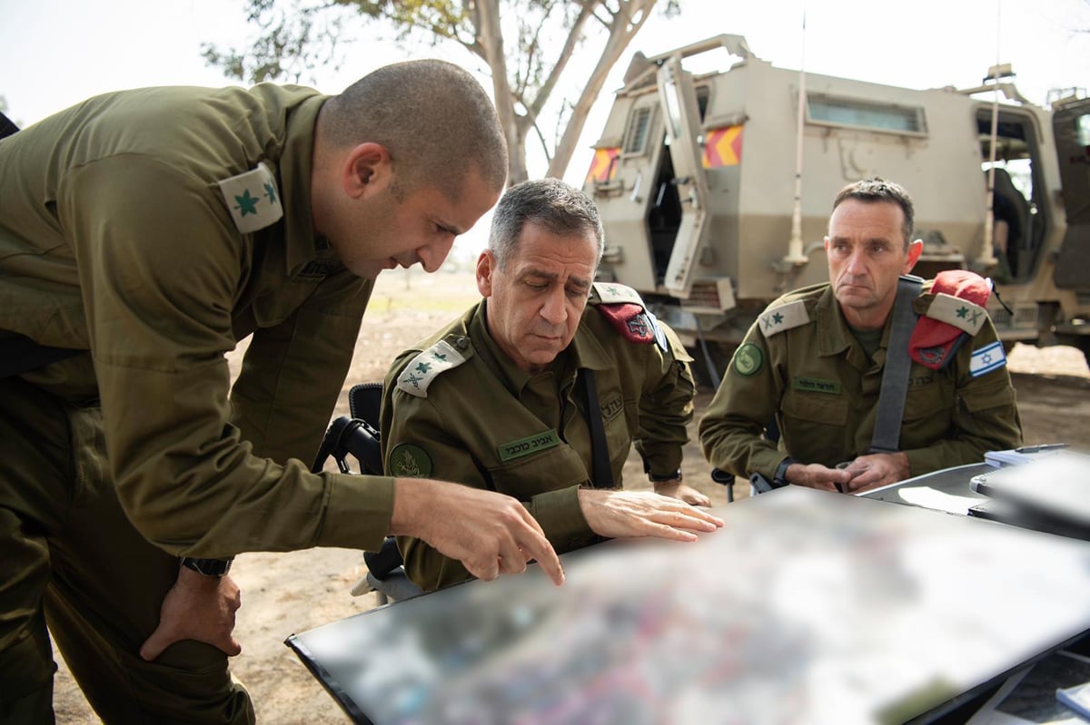 מטחי רקטות לעבר הדרום; הרוגים בתקיפות צה"ל - בעזה