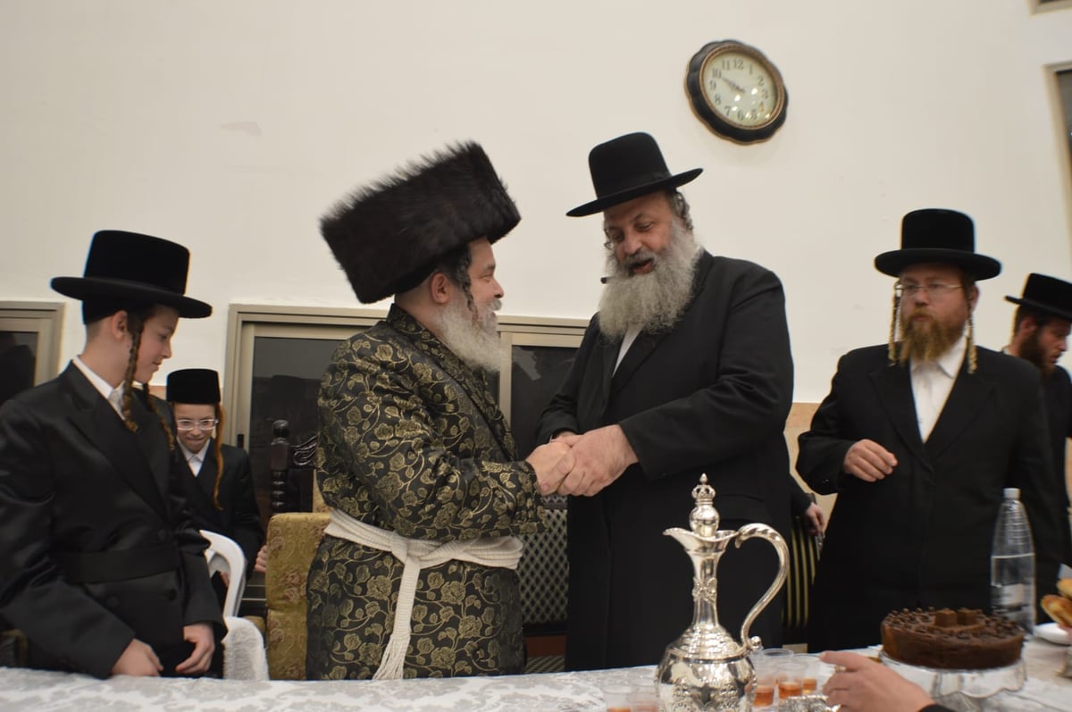 האדמו"ר מנדבורנה-ביתר ערך בר מצווה לבנו