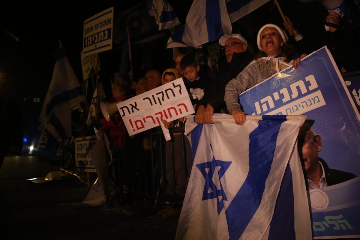 "ביבי מלך ישראל"; "אתם מרגשים אותי" • צפו