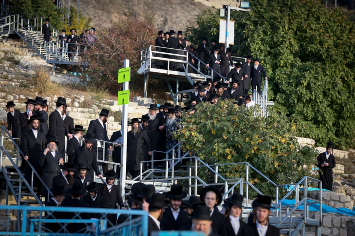 האדמו"ר מסאטמר כבש את מירון וצפת. צפו