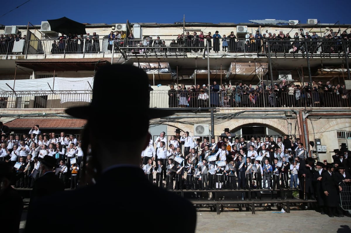 האדמו"ר מסאטמר בביקור במוסדות 'שומרי החומות'