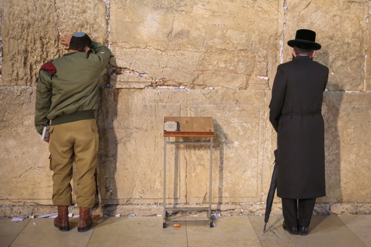 חרדי ולוחם בצה"ל. אילוסטרציה