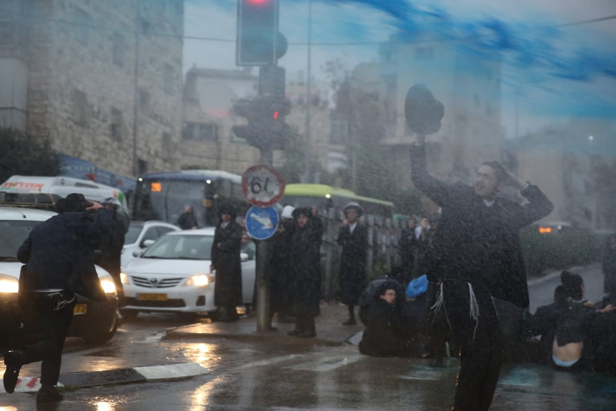 גלריה מסכמת: הפגנת הפלג שבתוך הפלג