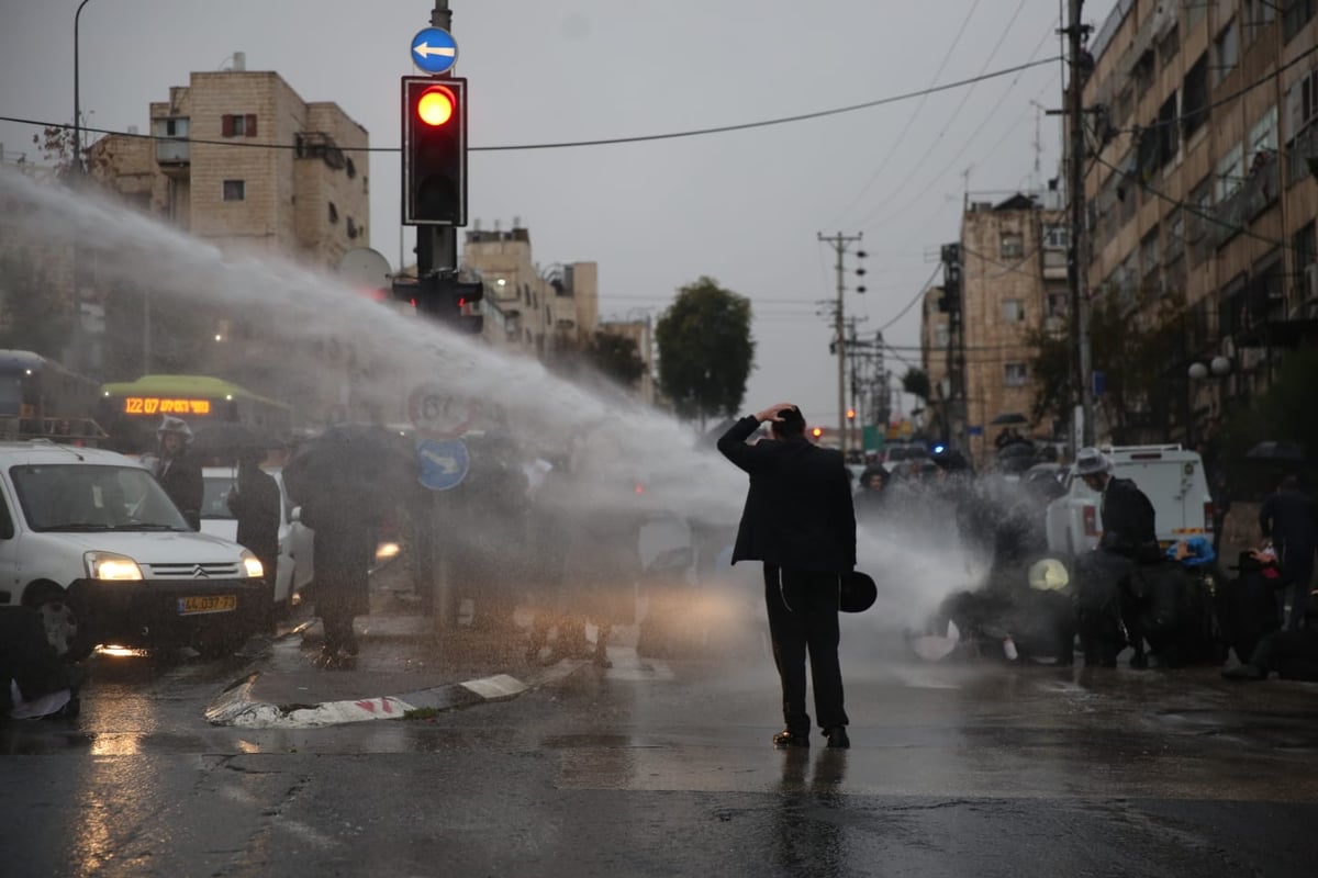 הפגנה סוערת בירושלים: אלימות ומעצרים